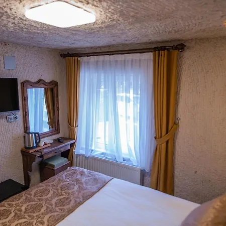 Capavista Cave House *