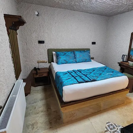 Capavista Cave House Bed & Breakfast